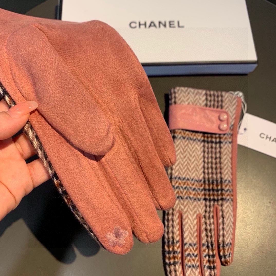 Chanel Gloves