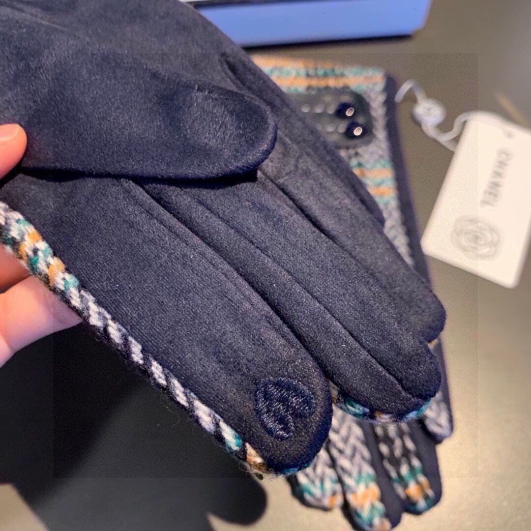 Chanel Gloves