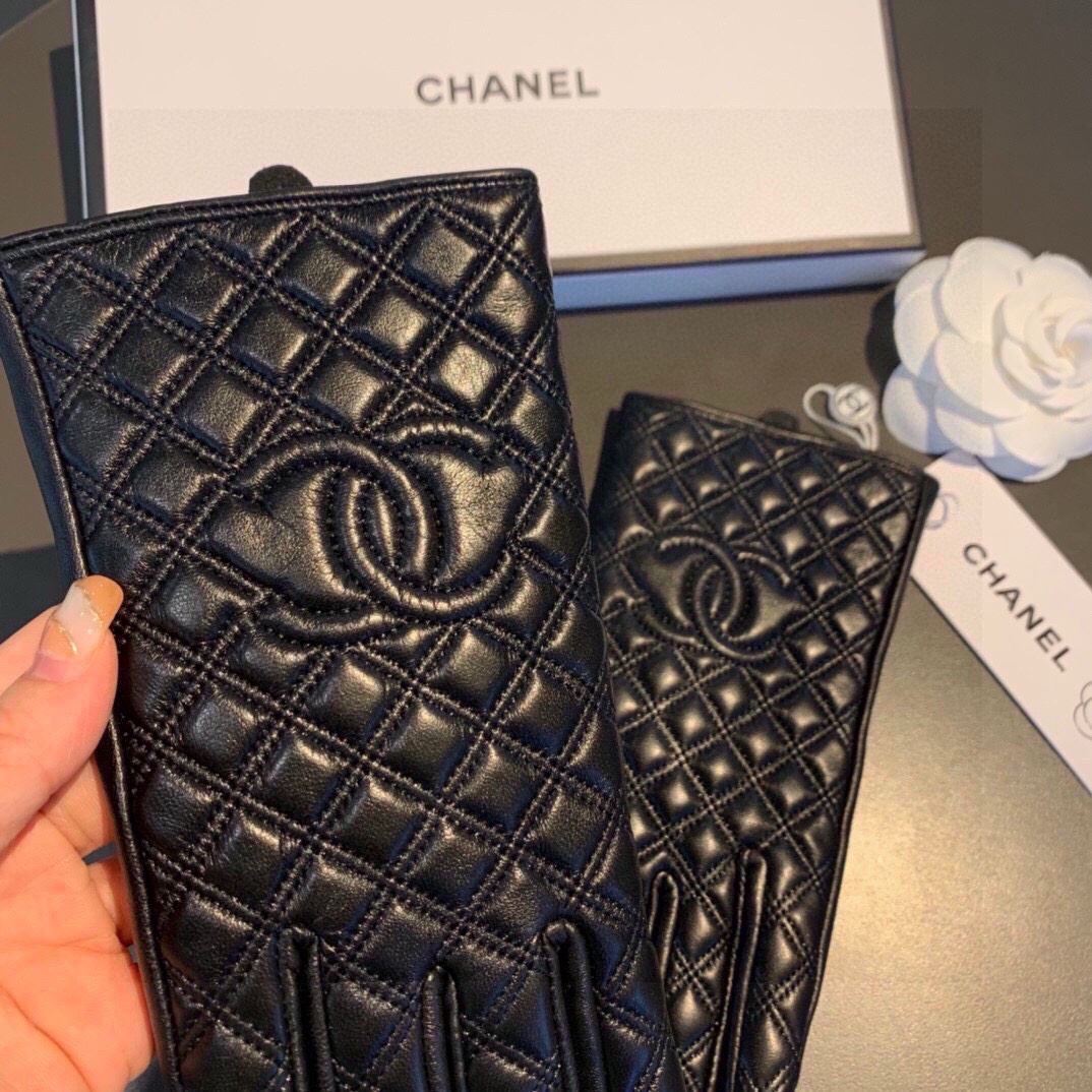 Chanel Gloves