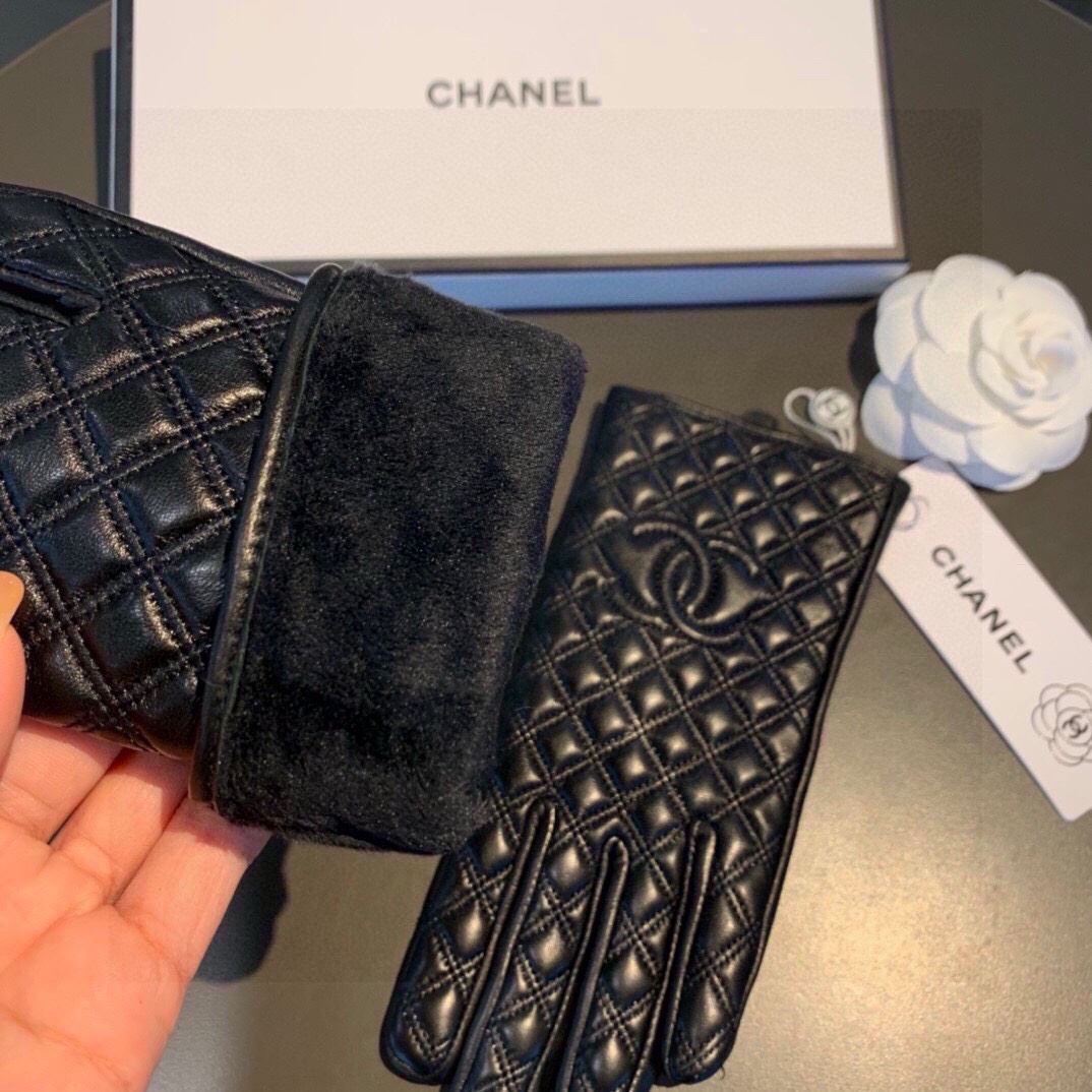 Chanel Gloves