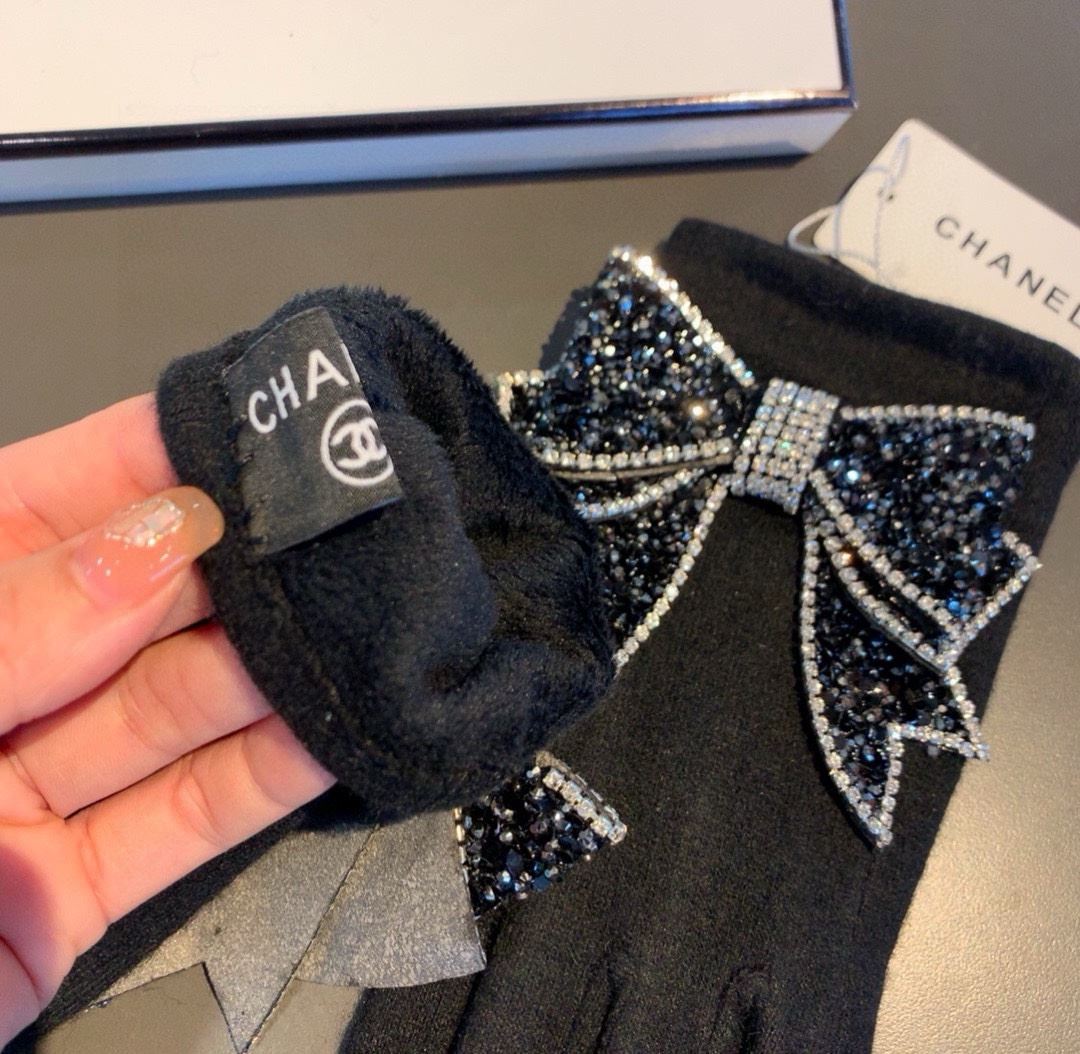 Chanel Gloves