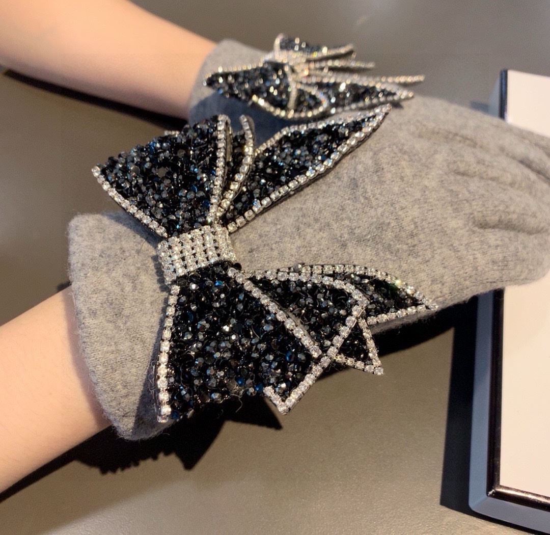 Chanel Gloves