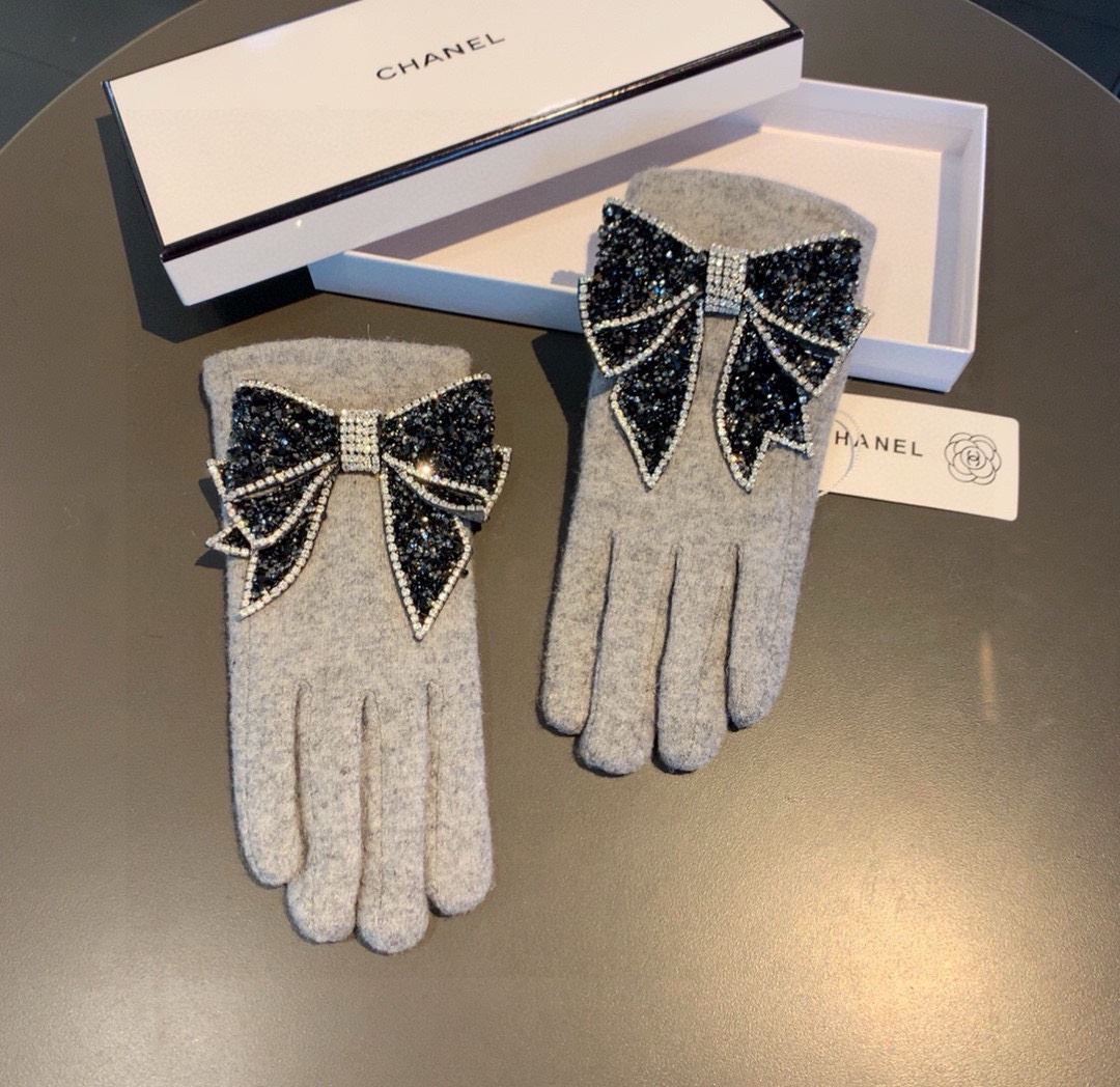 Chanel Gloves