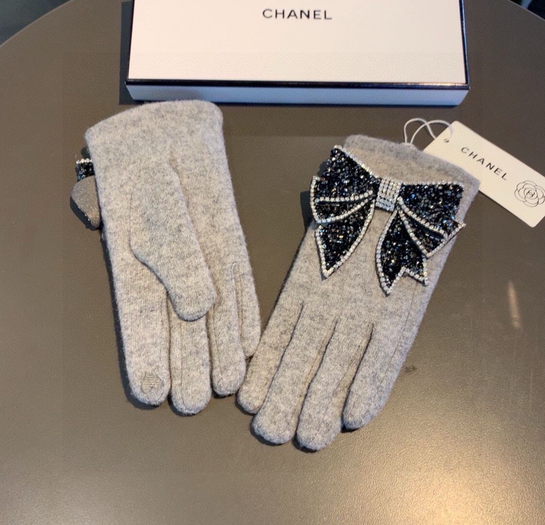 Chanel Gloves