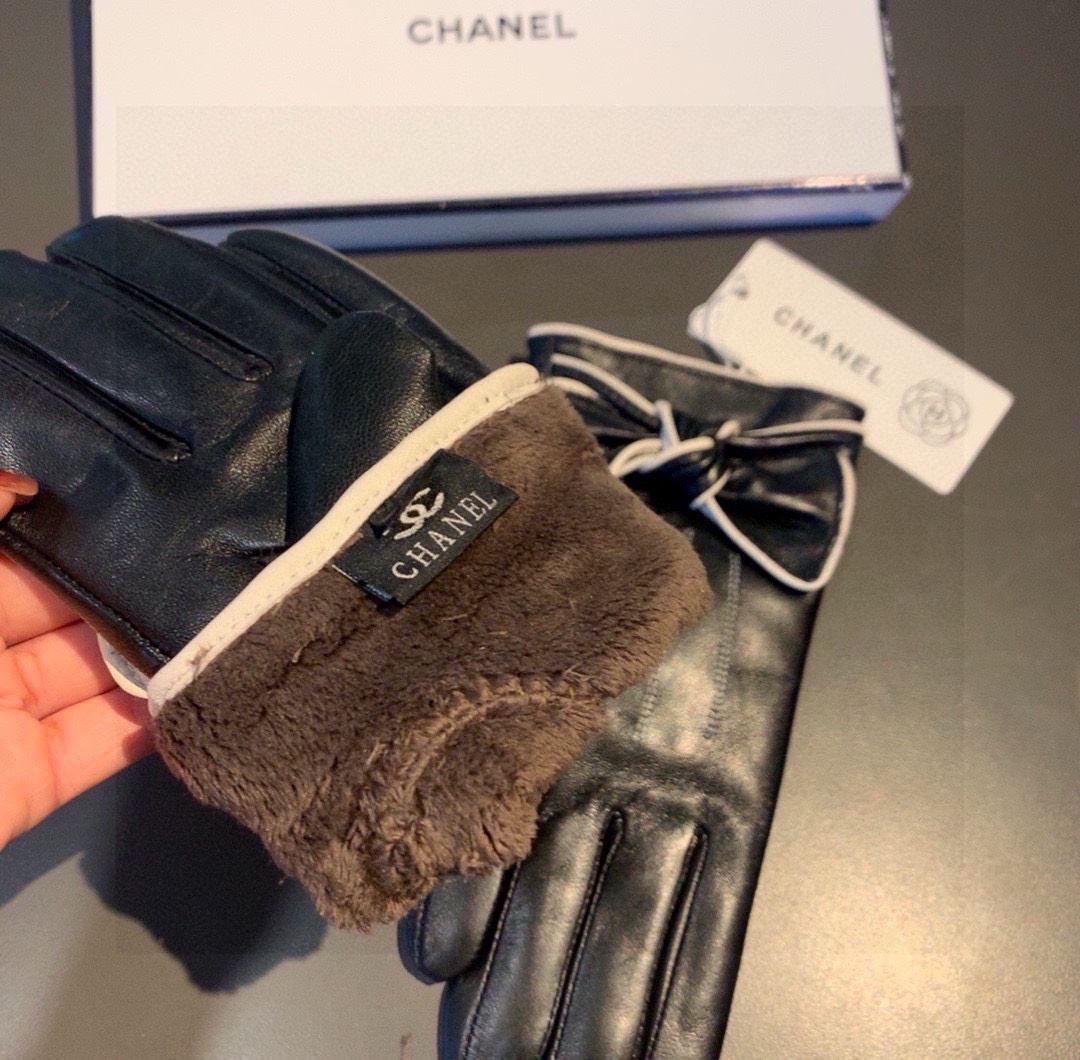 Chanel Gloves