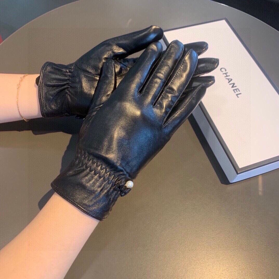 Chanel Gloves