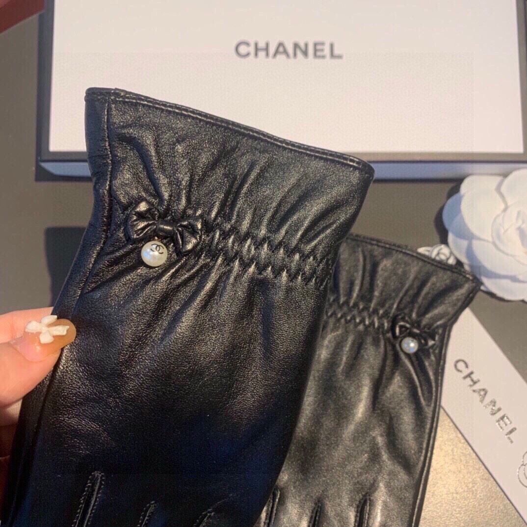 Chanel Gloves