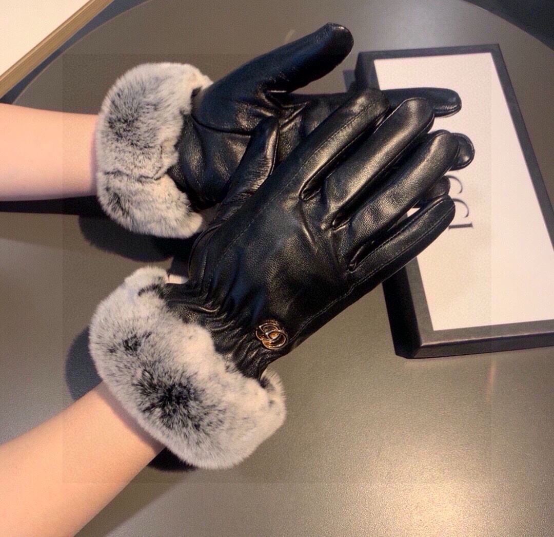 Gucci Gloves