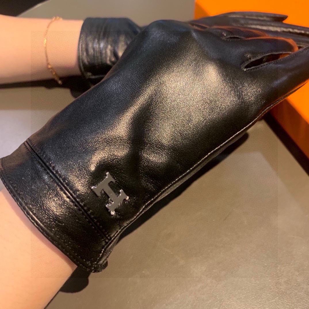 Hermes Gloves