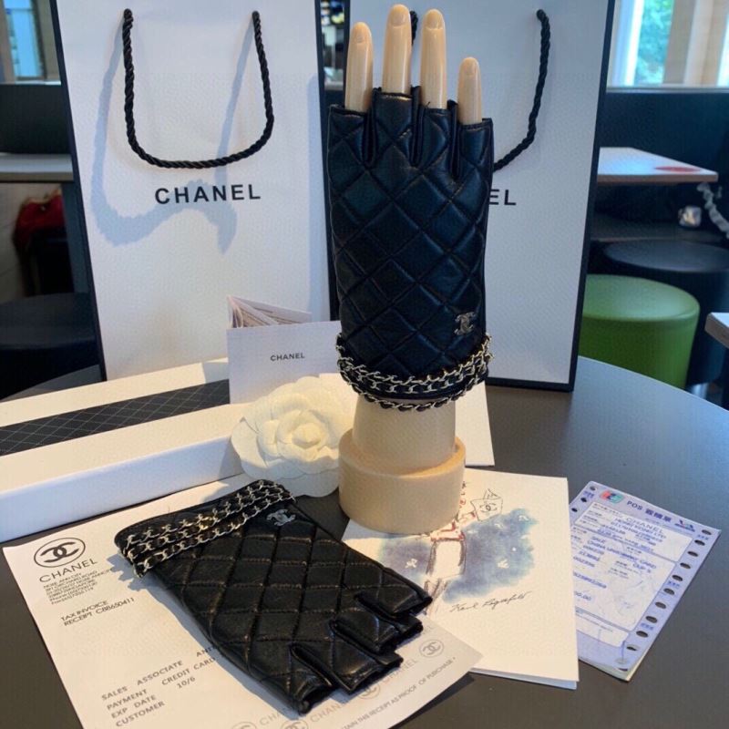 Chanel Gloves