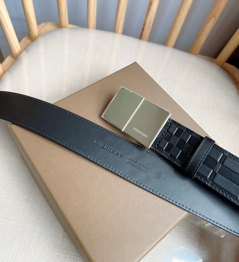 BURBERRY Belts