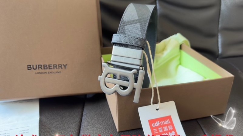 BURBERRY Belts