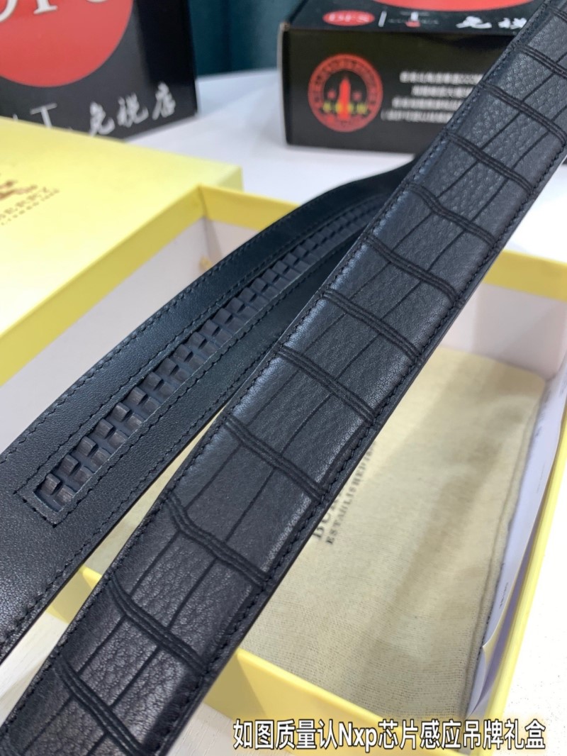 BURBERRY Belts