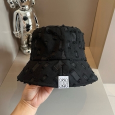 Loewe Caps