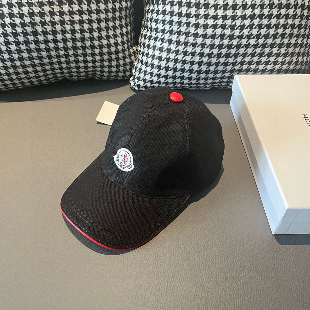 Moncler Caps