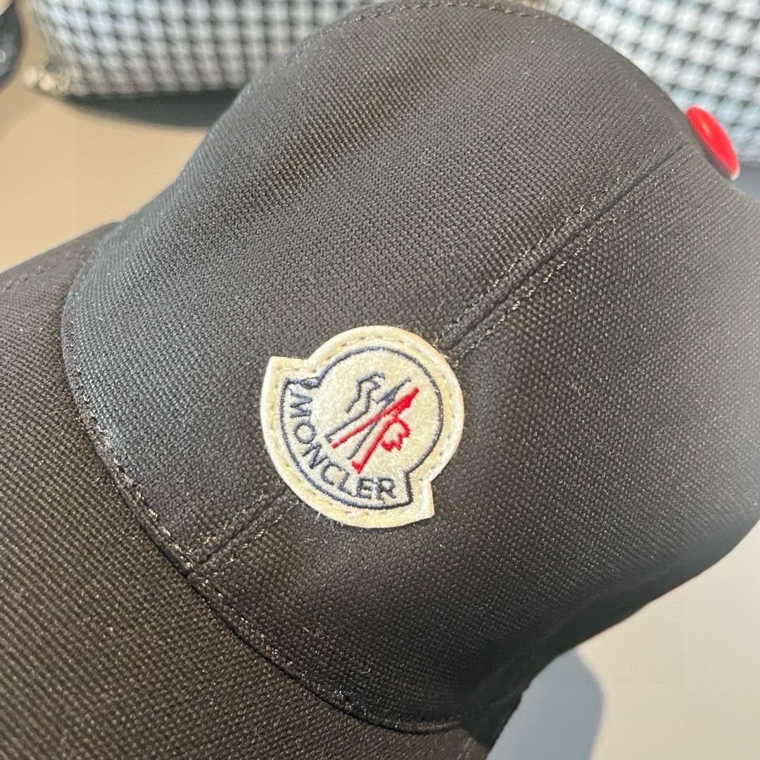 Moncler Caps