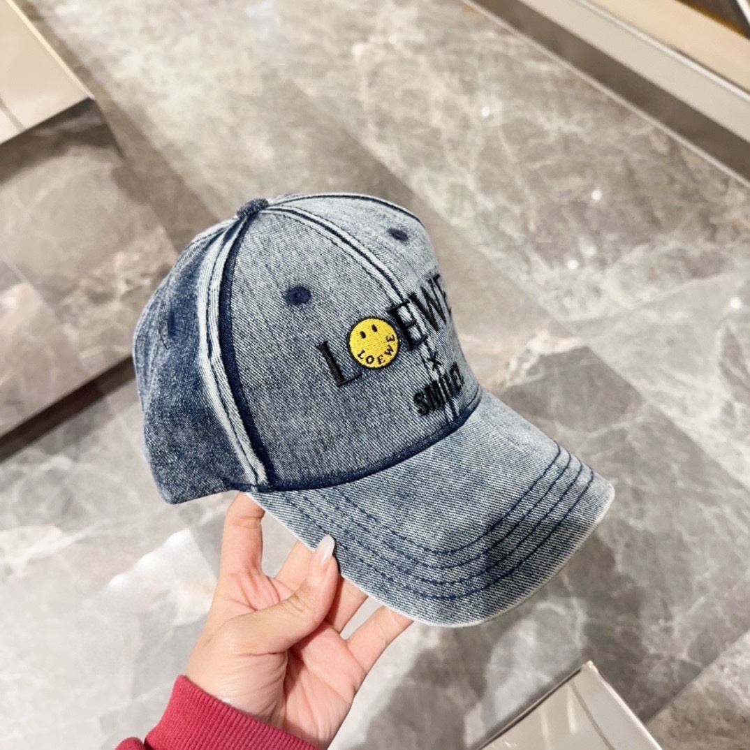 Loewe Caps