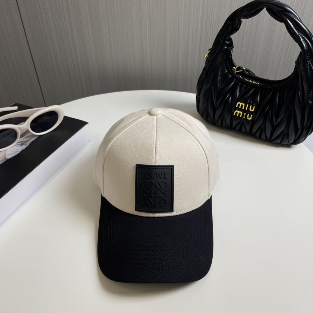 Loewe Caps