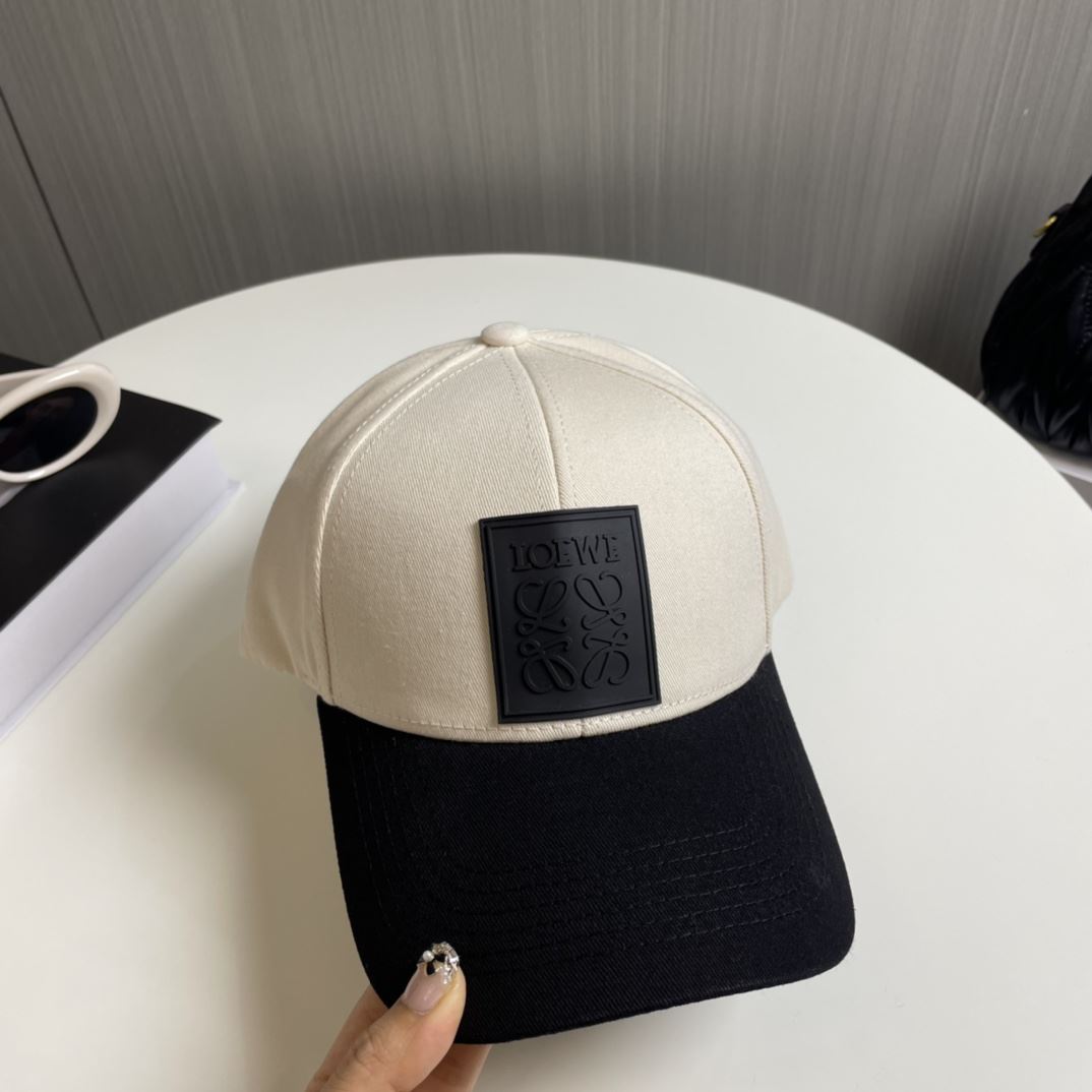 Loewe Caps