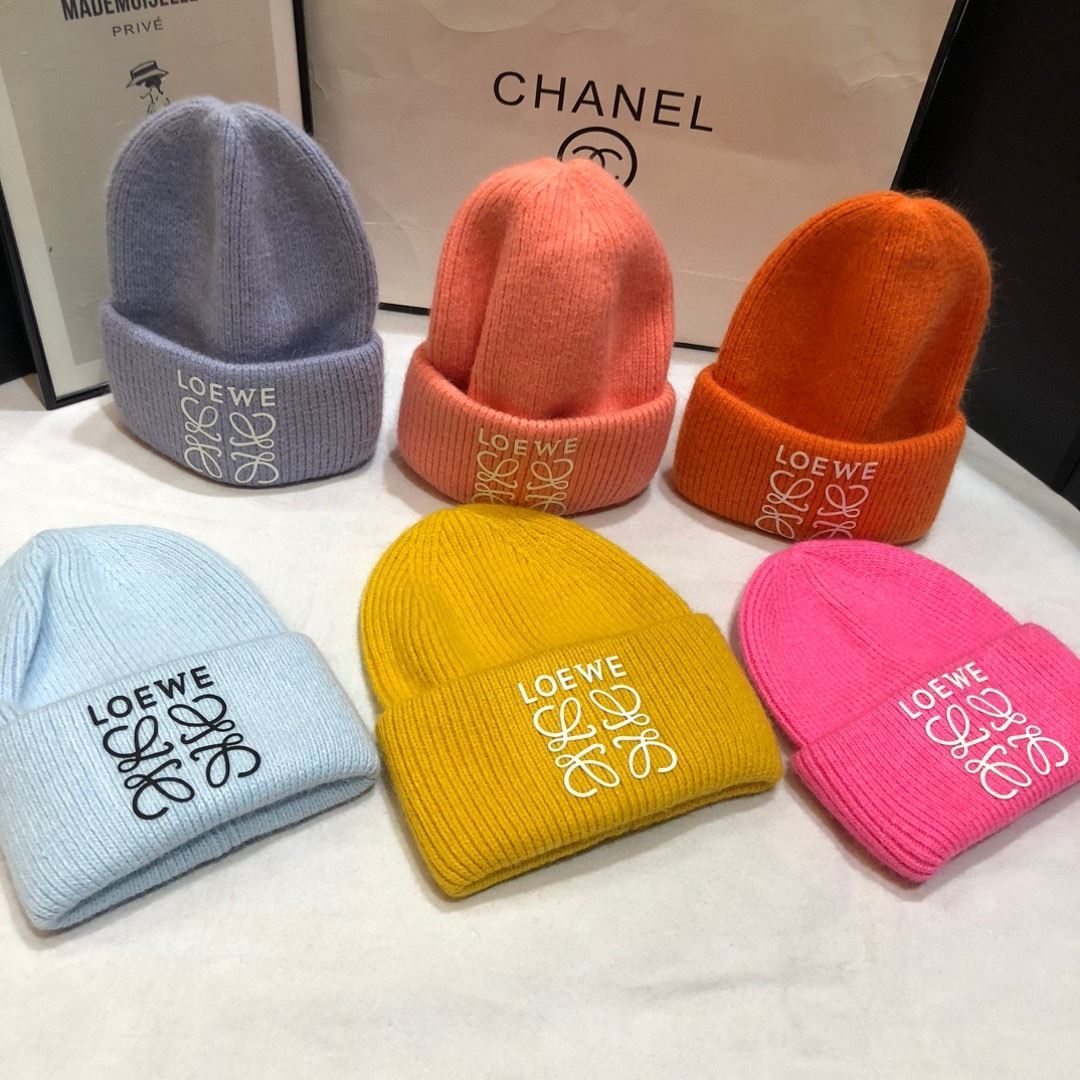 Loewe Caps