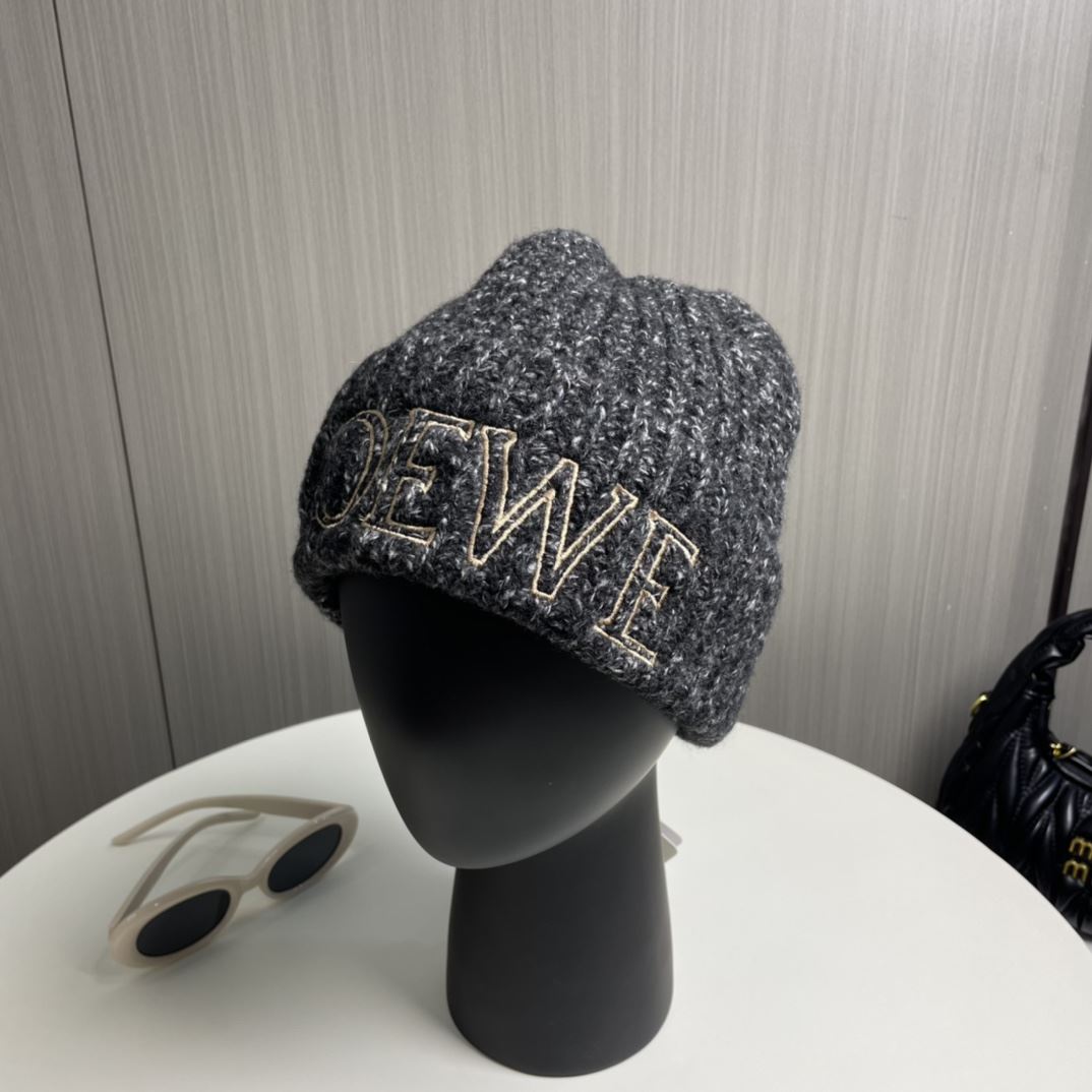 Loewe Caps