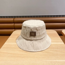 Loewe Caps