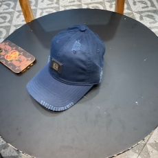 Loewe Caps