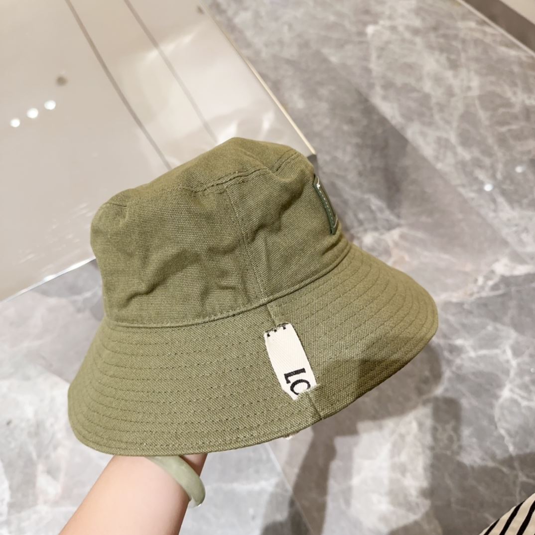 Loewe Caps