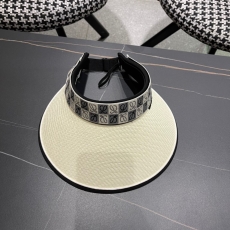 Loewe Caps