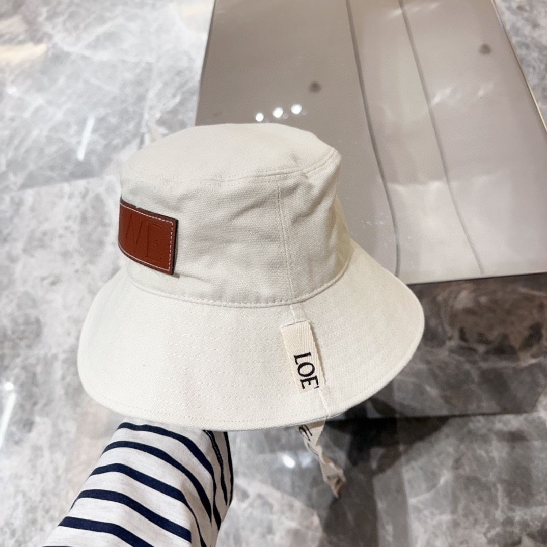 Loewe Caps