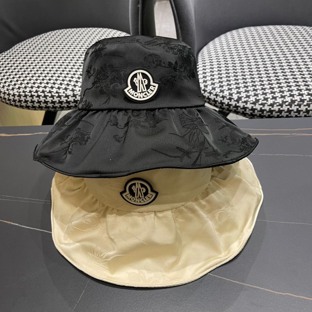 Moncler Caps