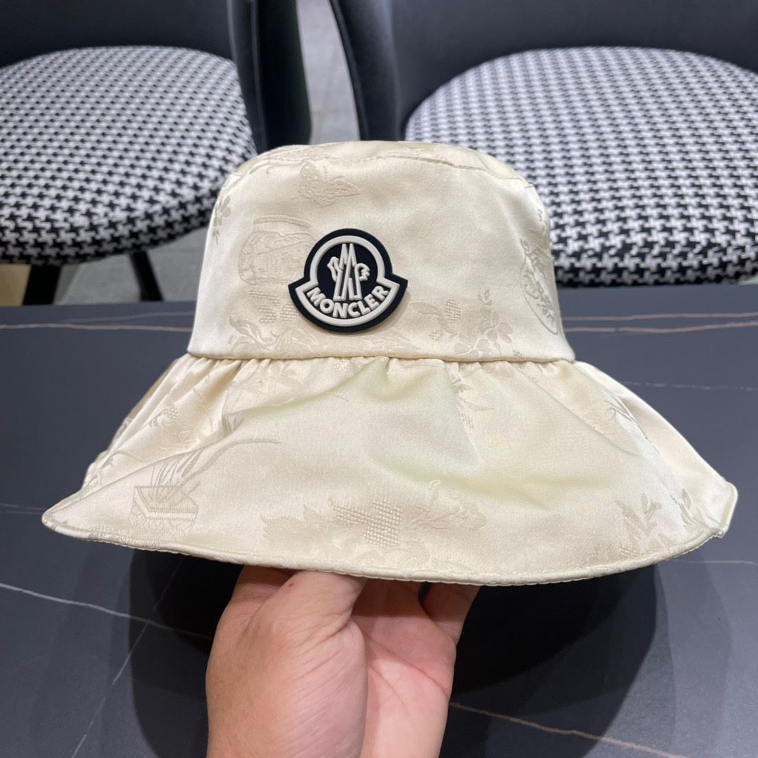 Moncler Caps