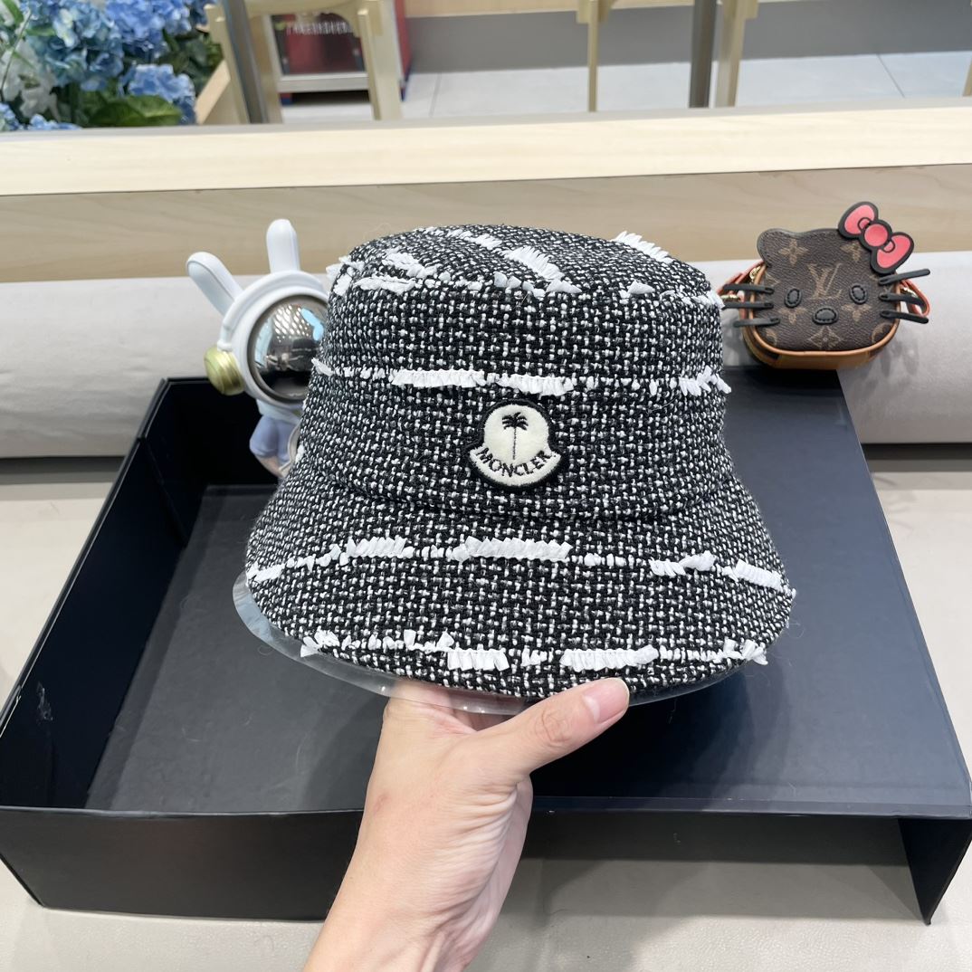 Moncler Caps