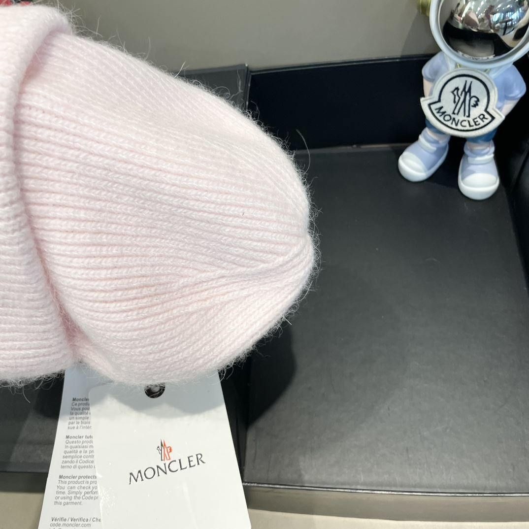 Moncler Caps