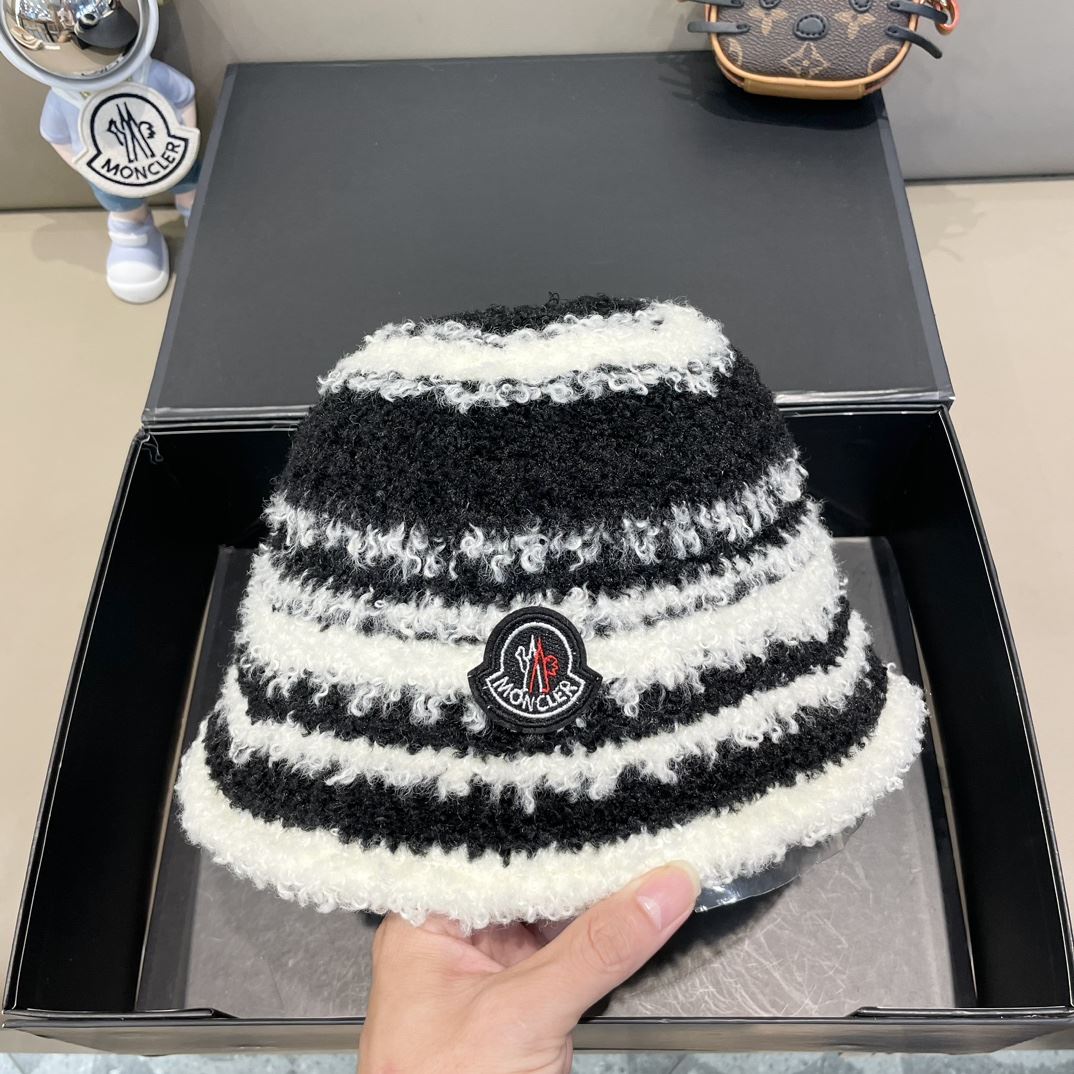 Moncler Caps