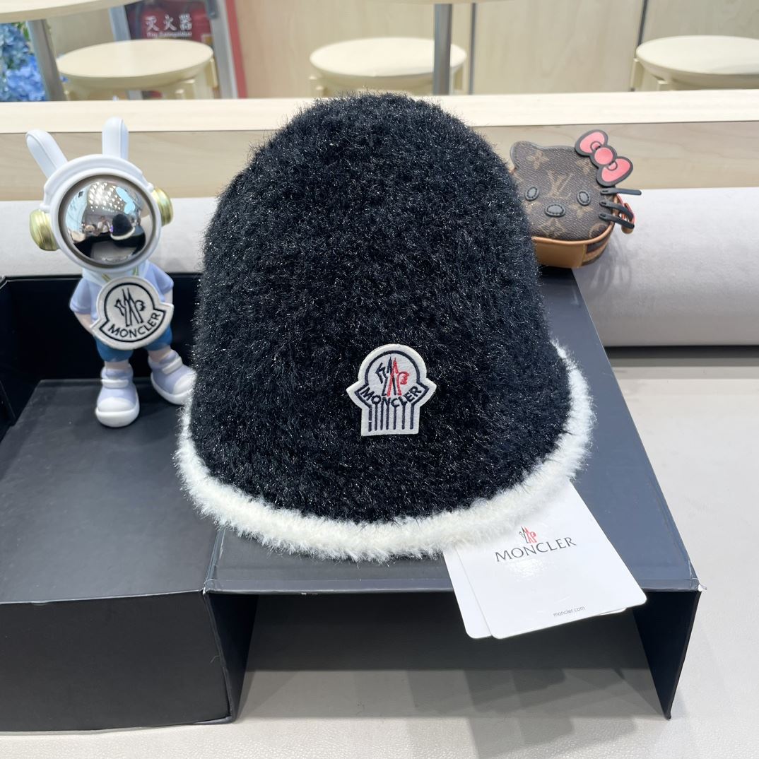 Moncler Caps