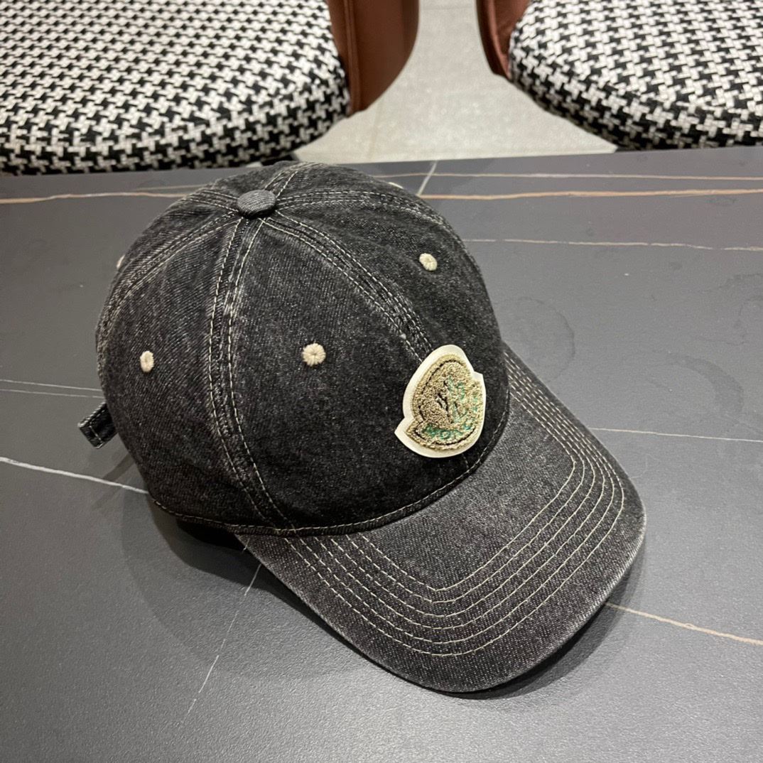 Moncler Caps