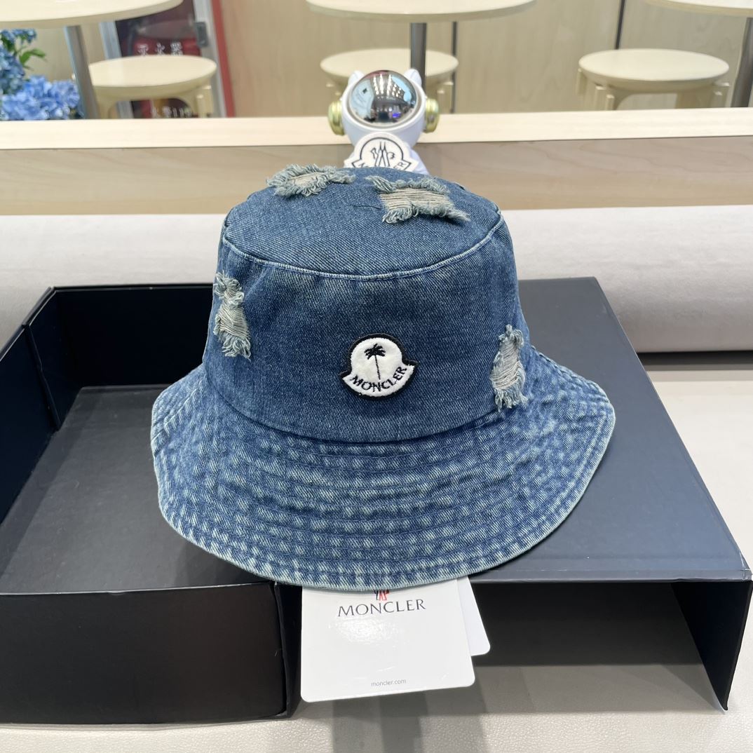 Moncler Caps