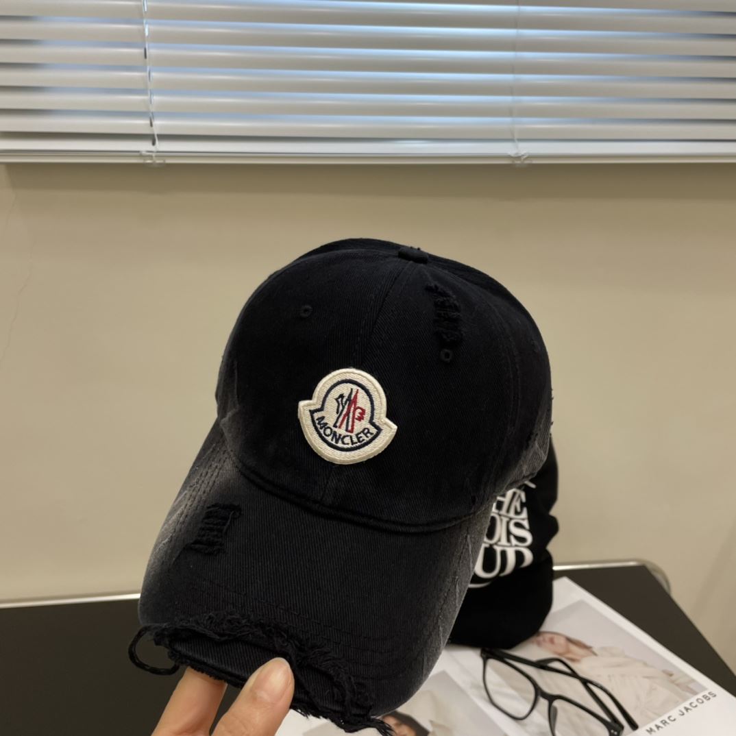 Moncler Caps