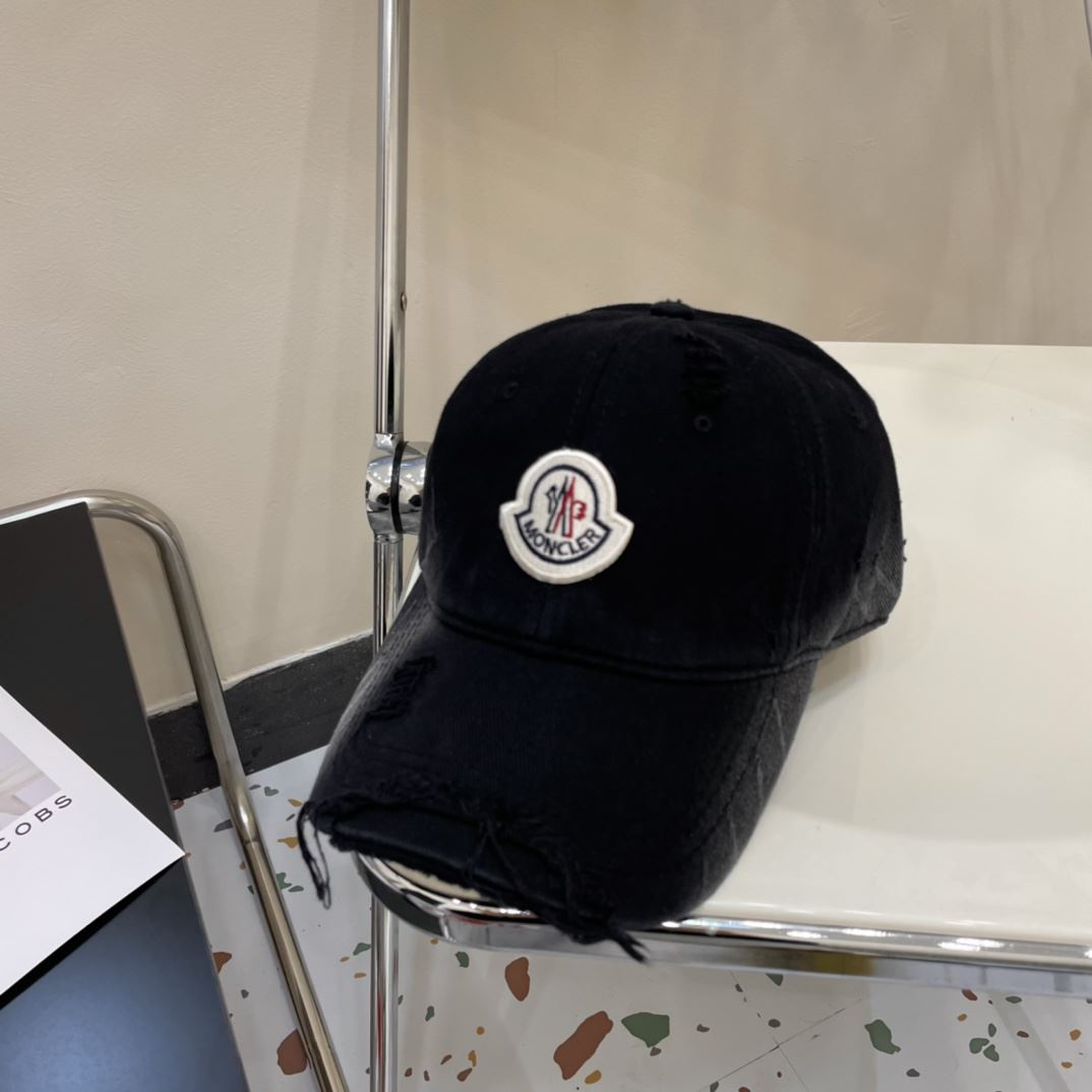 Moncler Caps