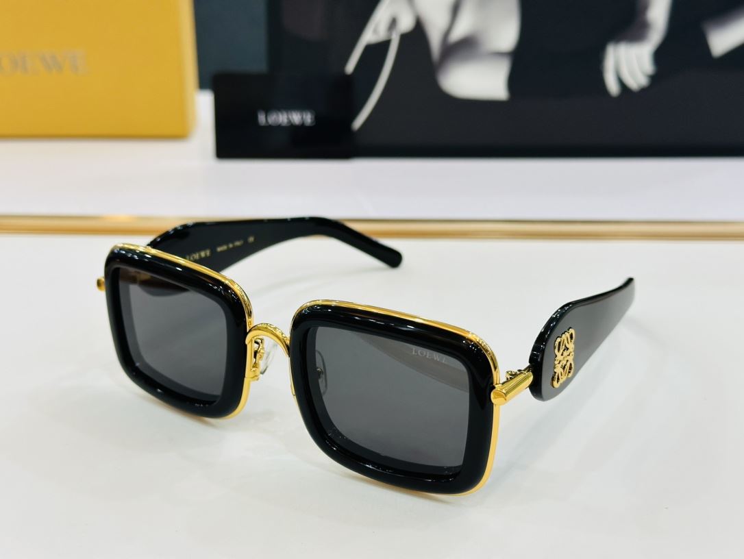 Loewe Sunglasses