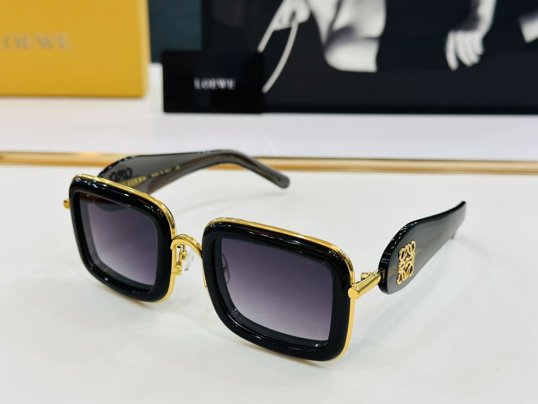 Loewe Sunglasses