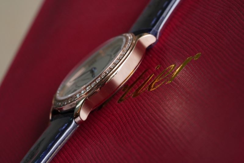 CARTIER Watches