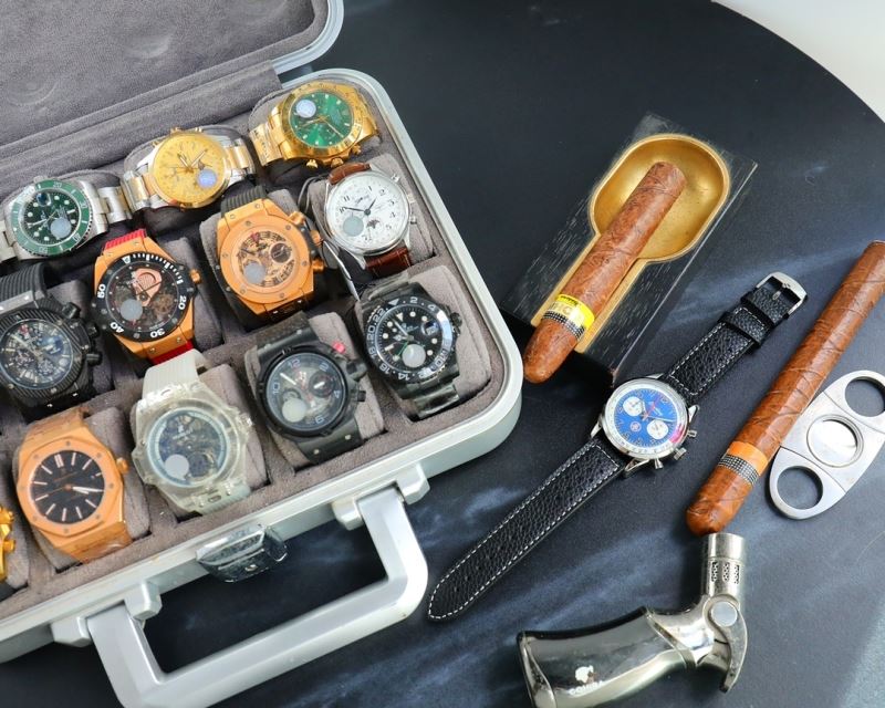 BREITLING Watches